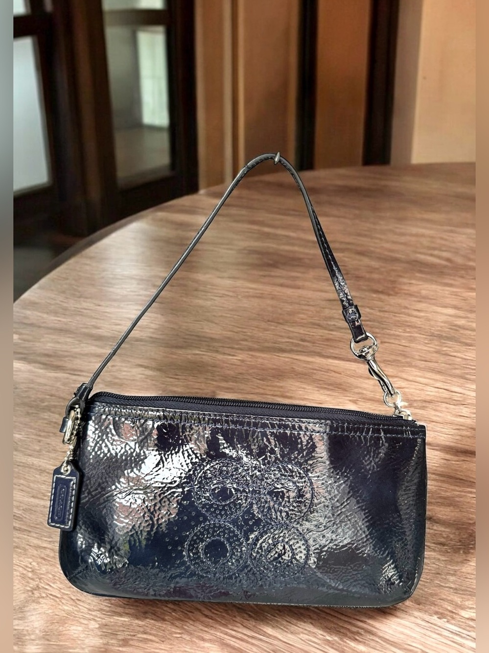 🆕 Coach Vintage Navy Patent Mini Bag Wristlet Clutch